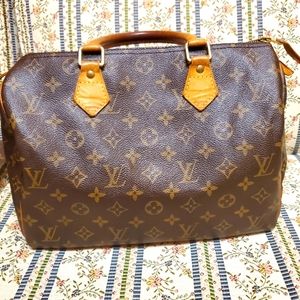 Louis Vuitton speedy